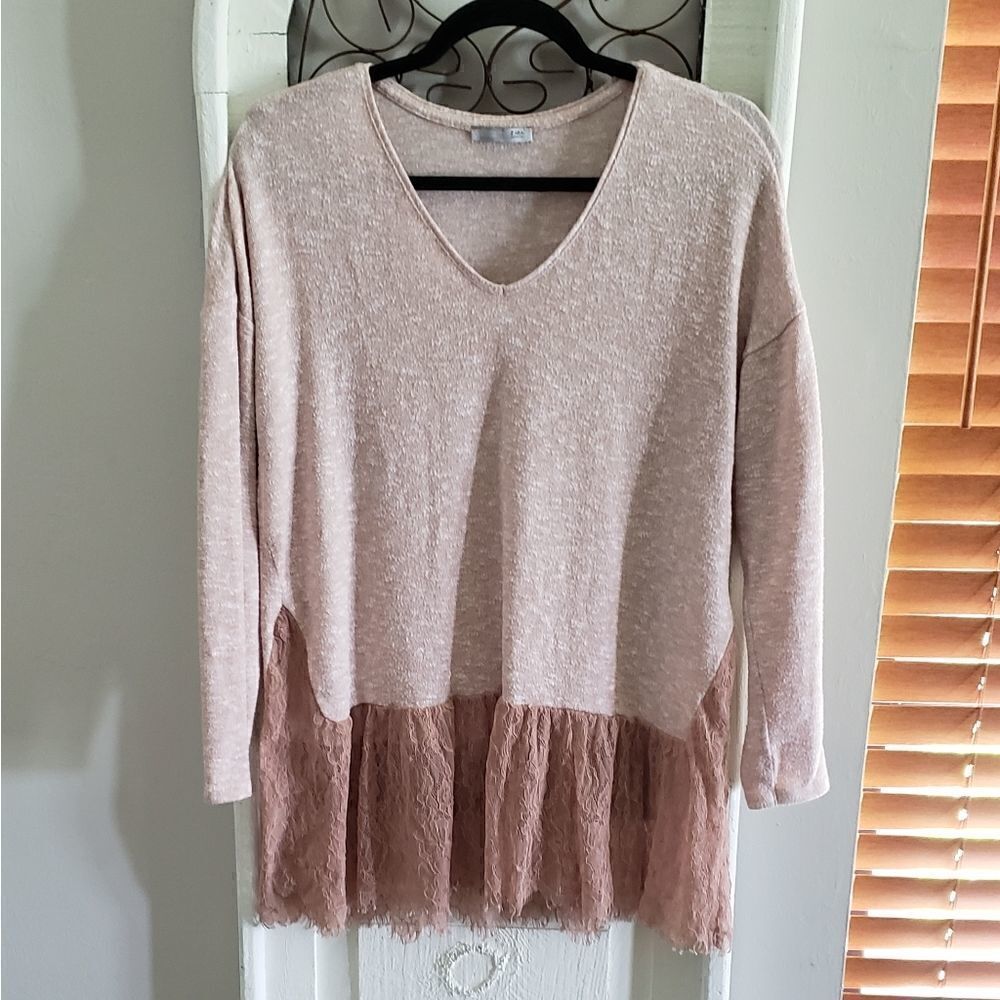 Zara V-neckline sweater with Lace hem detail. Size L